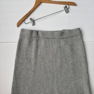 ✨ Must-Have Gray Knit Mini Skirt – Effortlessly Stylish!